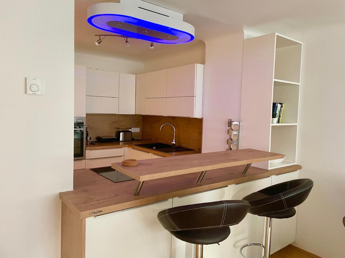 60 M2 Central Rooftop Apartment With Ac Вена Экстерьер фото
